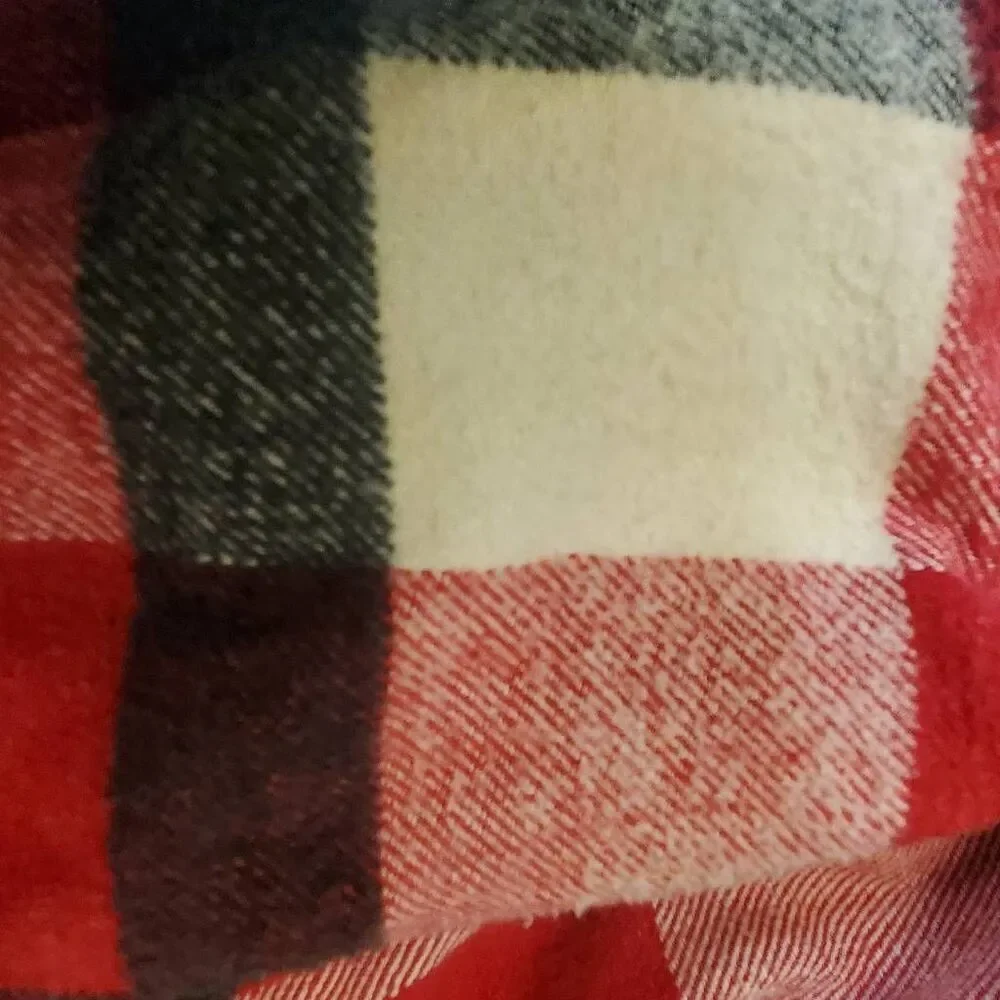 Vintage Pendleton 100% Virgin Wool Fringe Edge Check Pattern Plaid Scarf